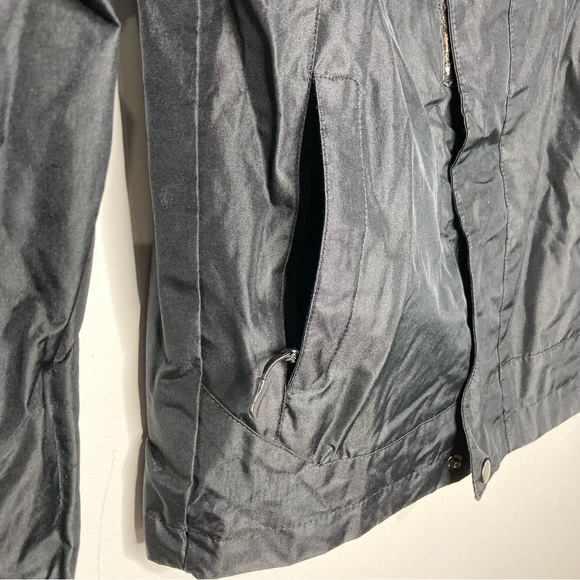 Outfitter trading company black windbreaker Jacket size medium - Picture 3 of 6